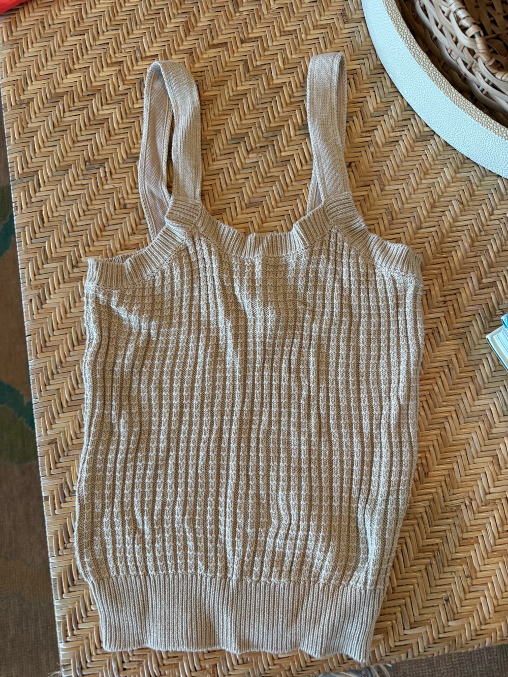 Evereve Neutral Ribbed Knit Tank Top in Beige
